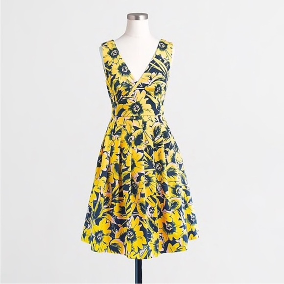 J. Crew Piqué Tailored Dress Double V Neck Navy Floral Yellow Pink Size 6 EUC - Picture 7 of 16